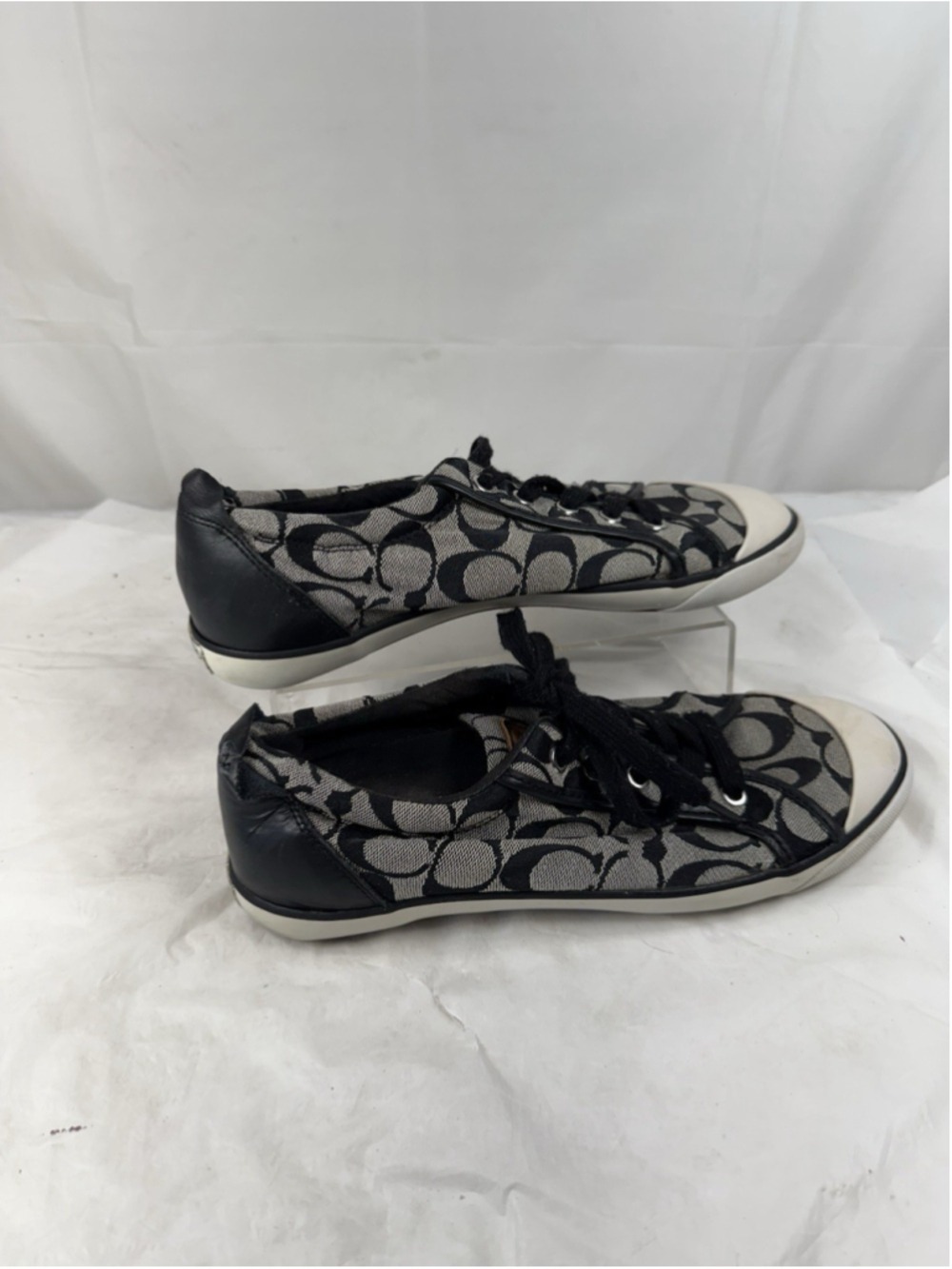 Canvas Coach Barrett Sneakers Size 10 B womens, black/gray logo - Picture 3 of 15